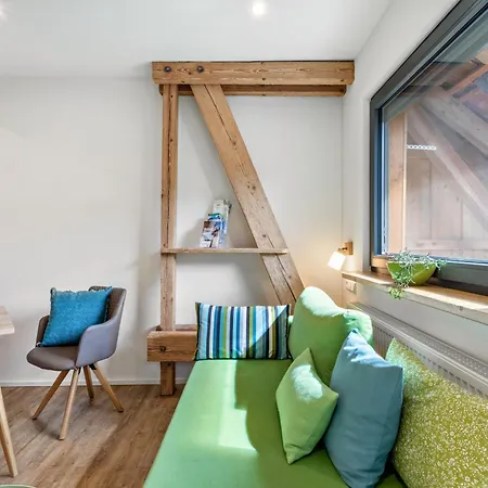 Oberling Apartman *